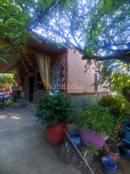 Foto 5e577f42-bb05-42d6-b6ab-f4cc0e748bd3. Finca rústica a Casas del Castañar