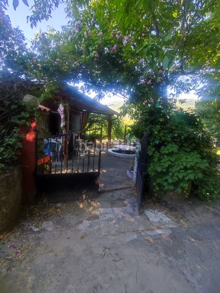 Foto a22493b4-db50-4b90-b0c5-10a474b7f5e9. Finca rústica a Casas del Castañar