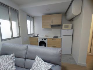 Rent Flat in Miralvalle - Av. Virgen del Puerto - La Data