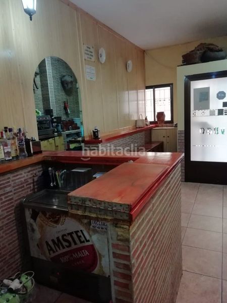 Foto 81b2ad84-b215-4658-9e26-46623eeefbfb. Local comercial amb calefacció a Centro Ciudad Plasencia