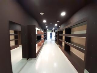 Local commercial  Calle pedro isidro
