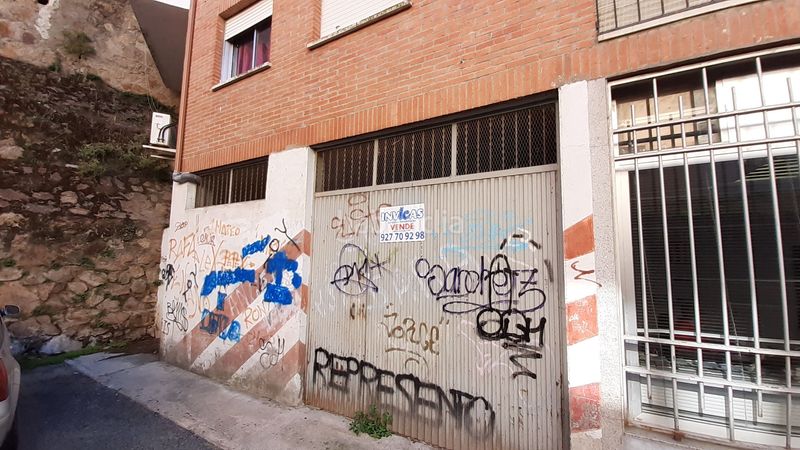 Foto 0bd7b942-4991-4132-91fd-e9fd3ff70742. Local comercial a Centro Ciudad Plasencia