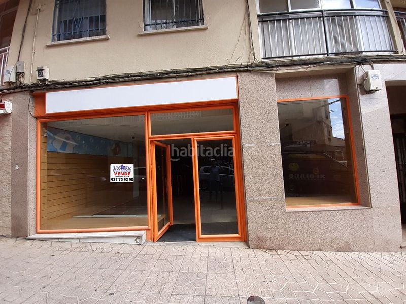 Foto b41b6ee5-d13f-4ae1-847d-97780b857c3e. Local comercial a Centro Ciudad Plasencia