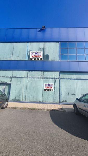 Foto 1ab75f12-1df3-480a-81b0-3b7e28957b94. Nau industrial a Zona Sur - Av. De España - San Miguel Plasencia