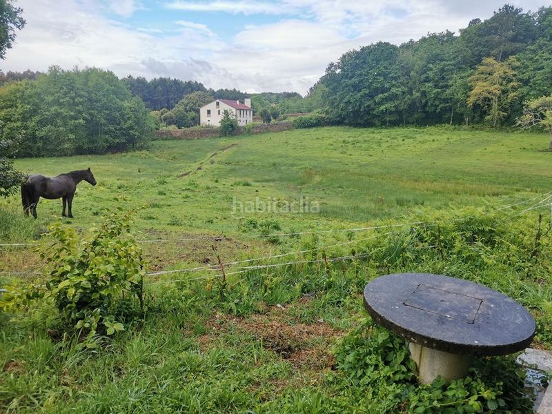 Foto 42653ea3-6368-4ef9-8e49-b6e9a75f162a. Masia amb xemeneia aparcament a Pino (O)