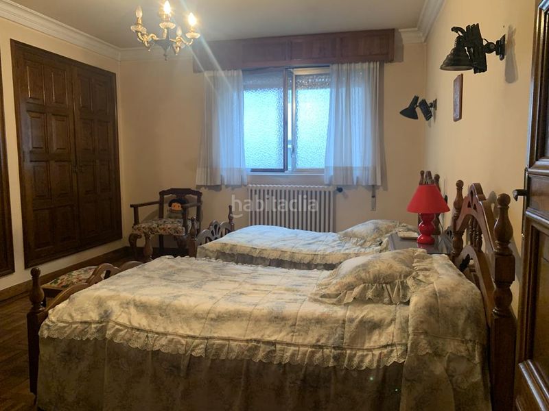 Foto 5310c843-741d-4318-9a11-2822b7af49af. Edificio engel&völkers vende edificio entero, con dos bajos comerciales en el centro en Santiago de Compostela