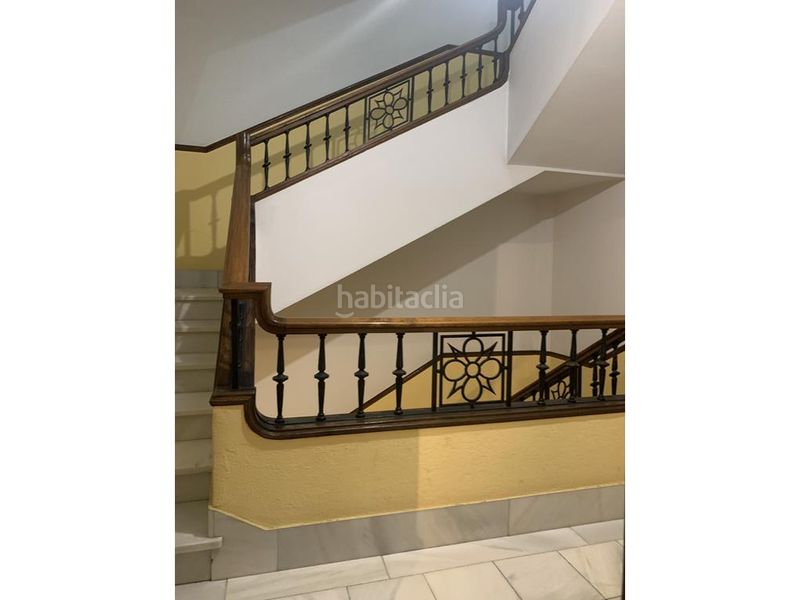 Foto 97ae653b-507c-4a99-9de9-fe8e40c48e47. Edificio engel&völkers vende edificio entero, con dos bajos comerciales en el centro en Santiago de Compostela