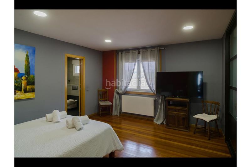 Foto 1a473816-ee2d-4b44-bd46-21c332a4bdd8. Chalet con camino riscaldamento parcheggio piscina in Ames