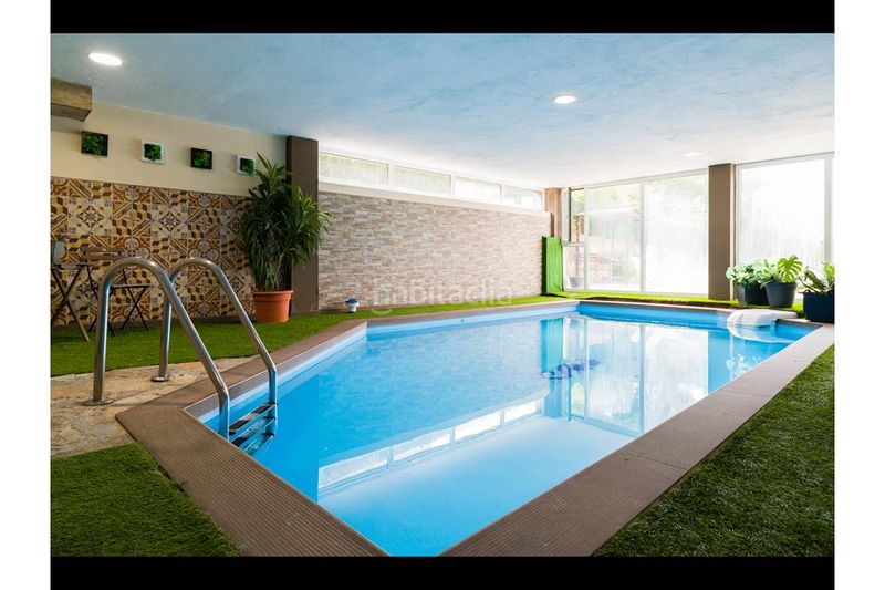Foto 62c61fbe-1feb-45d5-b325-054ea0c71ade. Chalet con camino riscaldamento parcheggio piscina in Ames