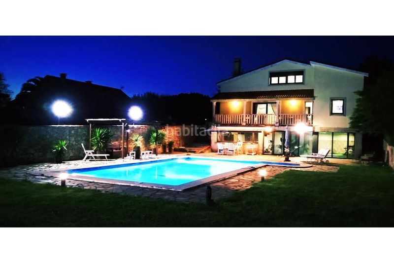 Foto ccd87f74-a3c9-4a99-b953-5f78c6353dd2. Chalet con camino riscaldamento parcheggio piscina in Ames