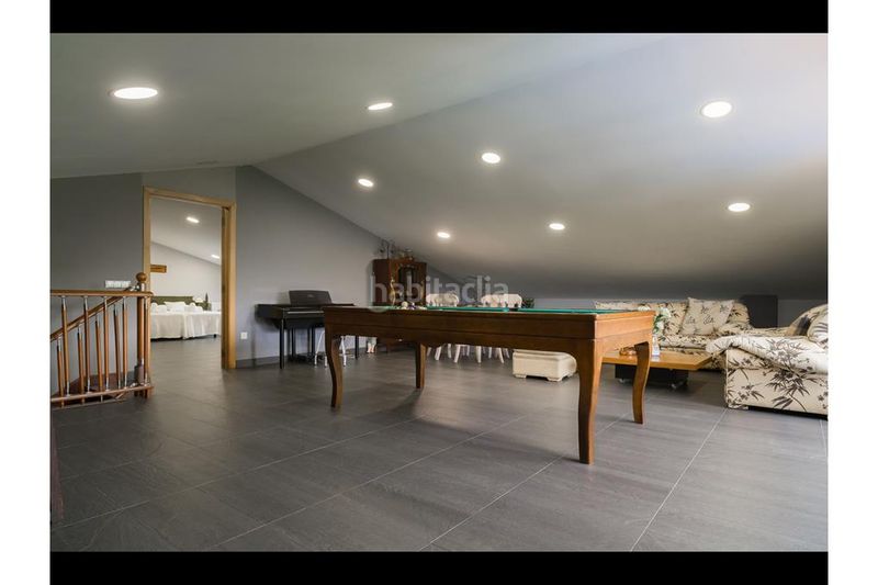 Foto d5f41ab8-133e-4e6e-b702-fe955e5da48c. Chalet con camino riscaldamento parcheggio piscina in Ames
