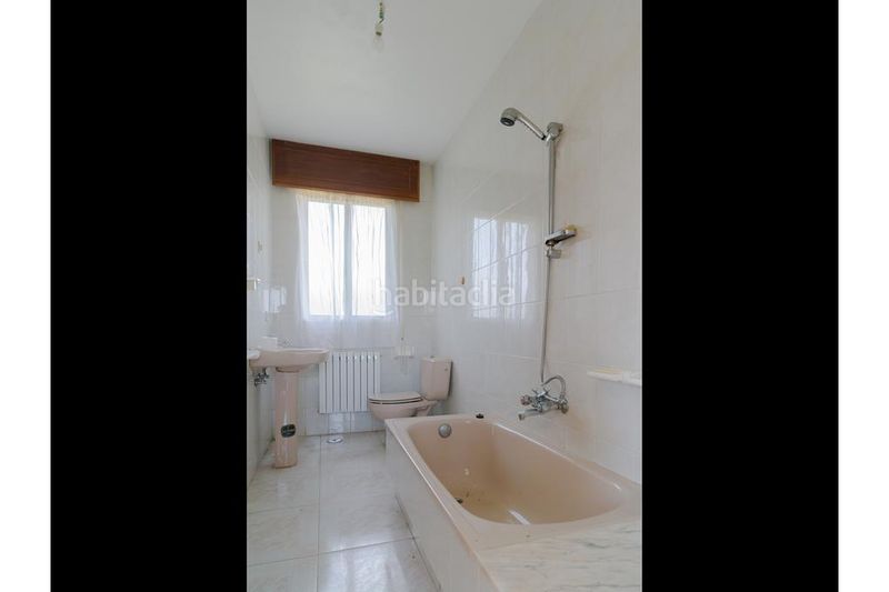 Foto 199eccfb-1d11-4c7a-a971-d06c474689fe. Xalet amb xemeneia calefacció aparcament a Teo