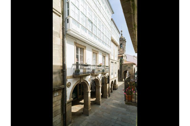 Foto feaa3c97-d31a-4856-bf57-c0c2c8754ff3. Edifici a Casco Histórico Santiago de Compostela