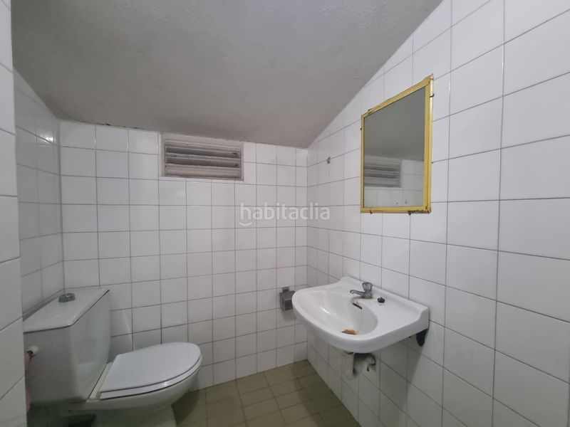 Foto f985862c-134d-42c5-8a24-b796a9df4d57. Local comercial en avenida mallos 83 garaje de 680m 23 plazas coche y 5 motos posibilidad de más zona de mucha demanda facil acceso en Coruña (A)