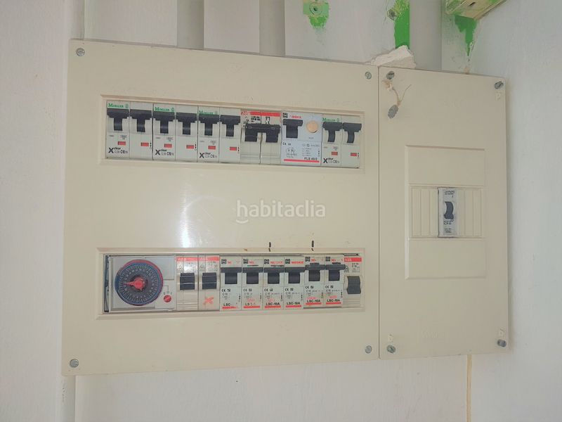 Foto 3a58a310-4e28-4867-91df-bed426cc2535. Lloguer local comercial a Cambre