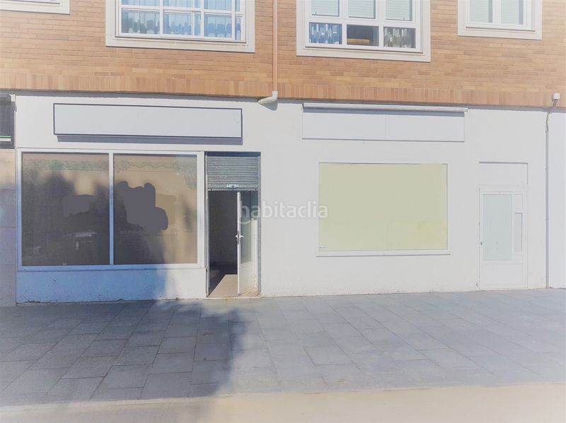 Foto 74e1affb-176c-4118-9ef9-b07fcdab7bcd. Lloguer local comercial a Cambre