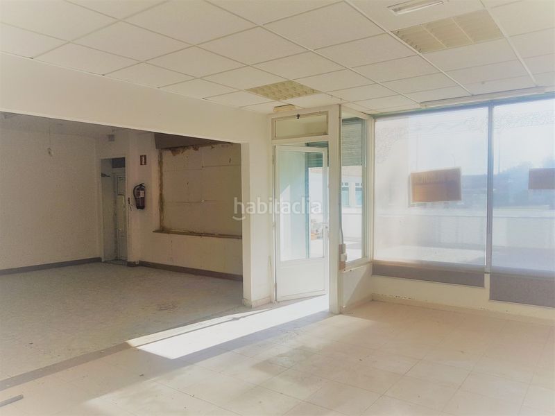 Foto d8a6e91f-4831-4b05-b0c3-453337eea606. Lloguer local comercial a Cambre