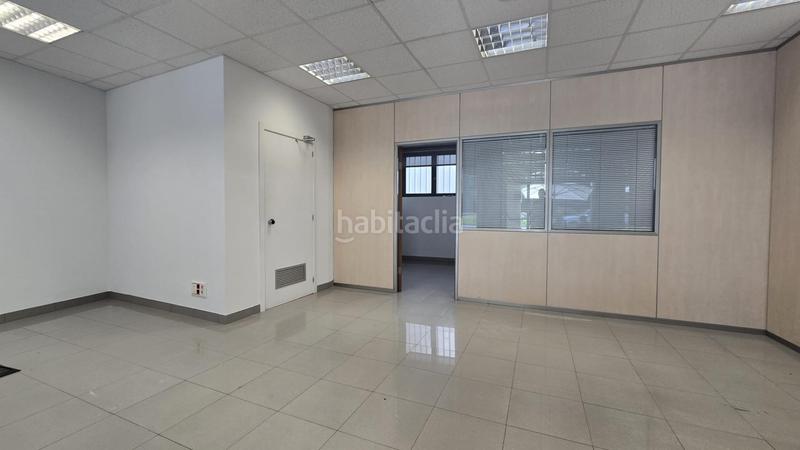 Foto 5daf5c67-37c6-4fd0-9469-282524d05fa2. Rent business premise in Someso - Matogrande Coruña (A)