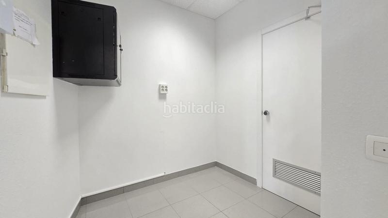 Foto 857ee58d-a1bc-4a1e-8302-0a9e9ad8c372. Rent business premise in Someso - Matogrande Coruña (A)