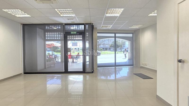 Foto 080c5925-e5cb-457b-948a-aadbbe0aa805. Lloguer local comercial a Someso - Matogrande Coruña (A)