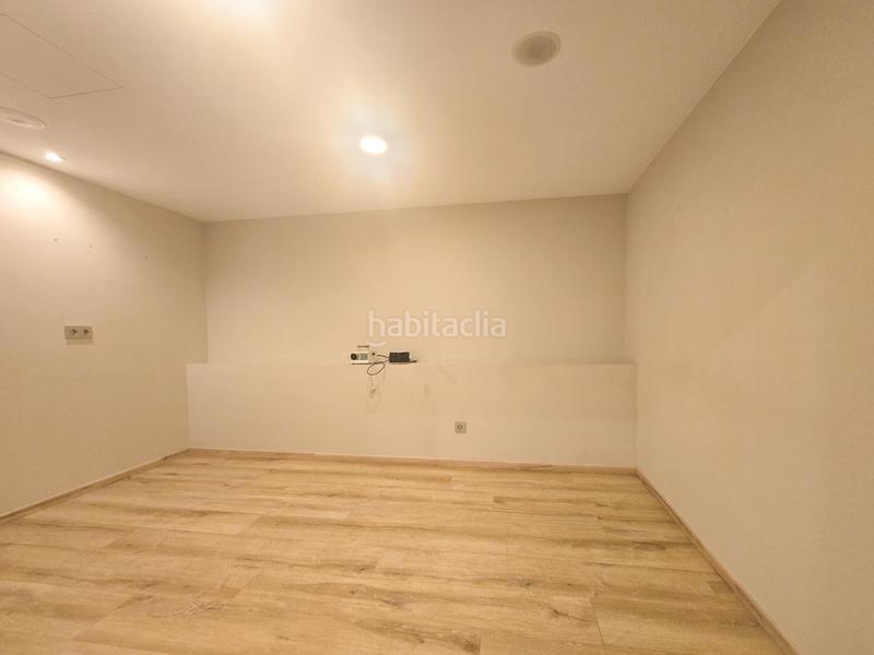 Foto 98970e8f-880c-4d88-9fb1-8305616db5dc. Rent business premise in Someso - Matogrande Coruña (A)