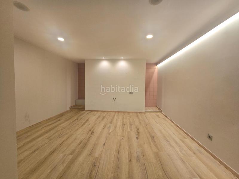 Foto de4bb081-0839-4276-bb81-27283db1c11d. Rent business premise in Someso - Matogrande Coruña (A)