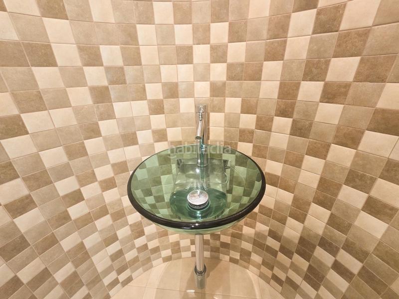 Foto 77fb84f8-556a-4f4d-a650-5a77995bc759. Lloguer local comercial a Someso - Matogrande Coruña (A)