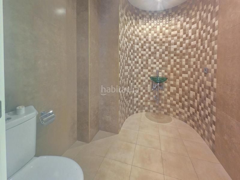 Foto 45b46e83-1b24-4dfc-a5af-8b50352e8beb. Location local commercial dans Someso - Matogrande Coruña (A)