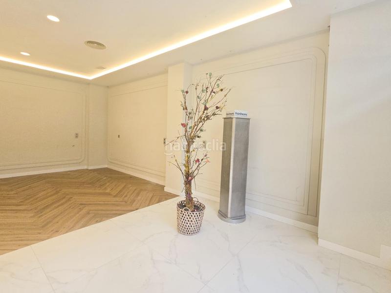 Foto 520ae706-f6bb-4b16-b03a-e45afe994e4c. Location local commercial dans Someso - Matogrande Coruña (A)