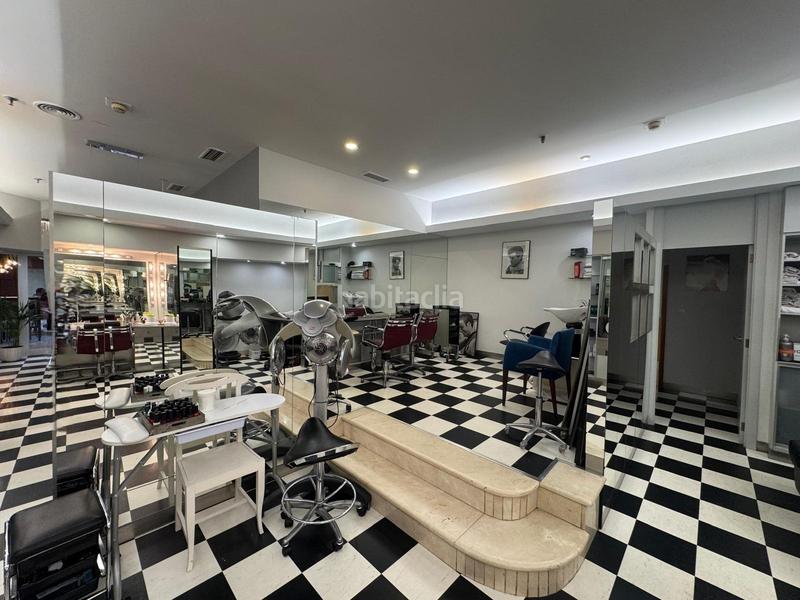 Foto d089c88d-9594-437b-8d06-39747c71c651. Local comercial en Cuatro Caminos - Plaza de la Cubela Coruña (A)