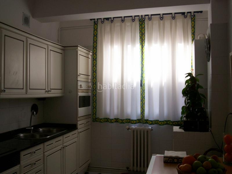 Foto 3567621d-dc53-4b0b-8b13-4f766efbb2f9. Location appartement avec chauffage dans Riazor - Visma Coruña (A)