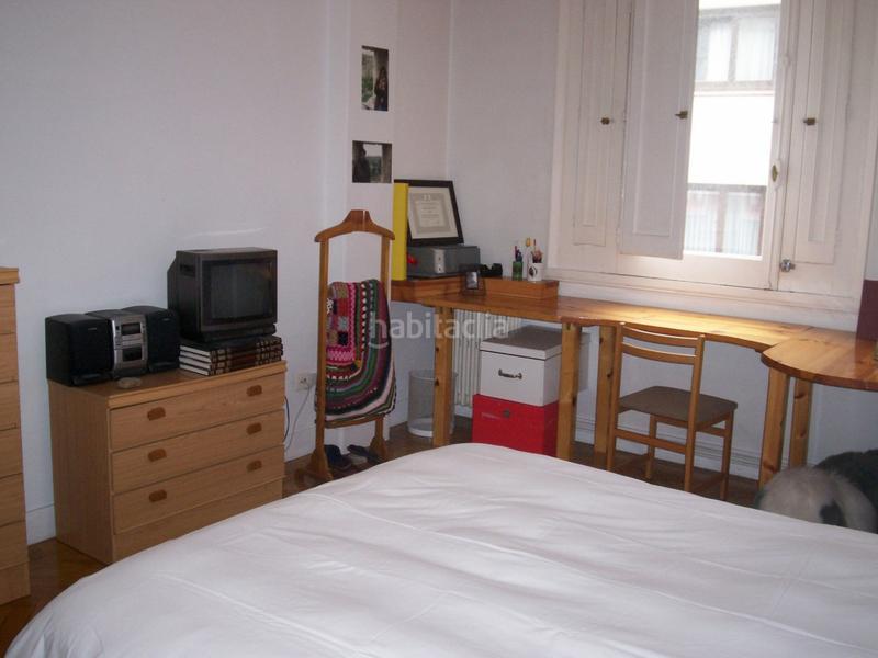 Foto 70beea00-10da-4e3f-bd40-14fd6c3896a0. Miete etagenwohnung mit heizung in Riazor - Visma Coruña (A)