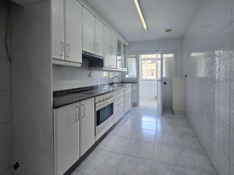 Foto 679d0bc8-7ecc-4d1f-83e6-879200e35420. Duplex con riscaldamento parcheggio in Someso - Matogrande Coruña (A)