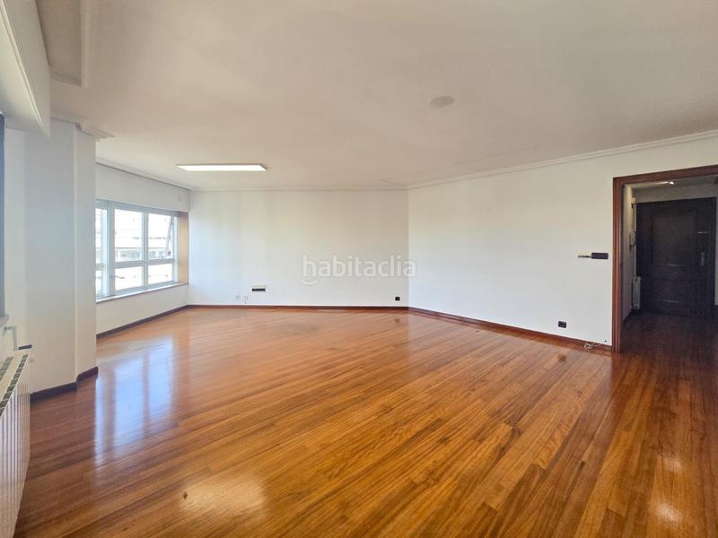 Foto f0741a7c-64ef-48e6-8209-f69d737a68c1. Duplex con riscaldamento parcheggio in Someso - Matogrande Coruña (A)