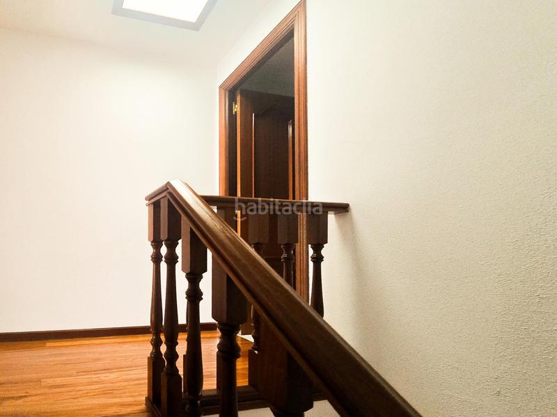 Foto 1e3876e9-7c7f-4ad2-8bcd-8e033db51973. Zweistöckige wohnung mit heizung parking in Someso - Matogrande Coruña (A)