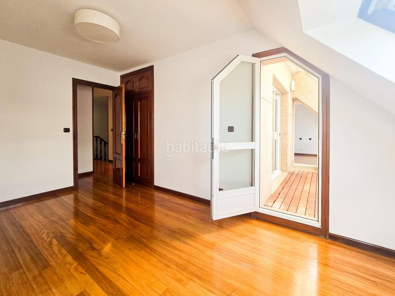 Foto 73f28b6d-7e65-4fb8-815d-e73ce0c6a8c5. Zweistöckige wohnung mit heizung parking in Someso - Matogrande Coruña (A)