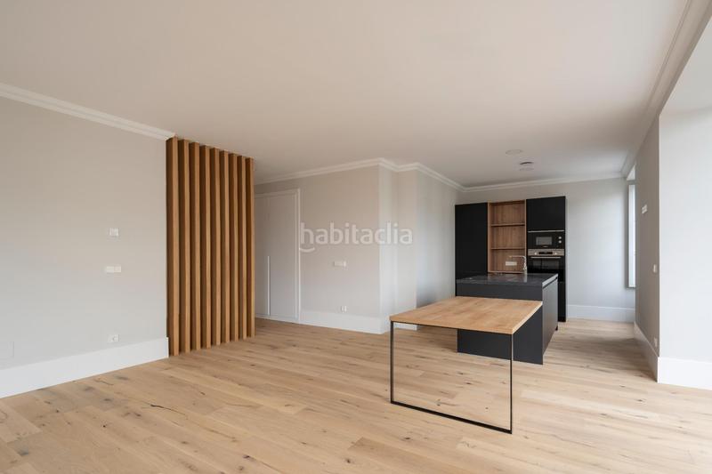 Foto a7aa4ac1-b47e-429f-8f58-81f449eda738. Appartement avec chauffage dans Ensanche Coruña (A)