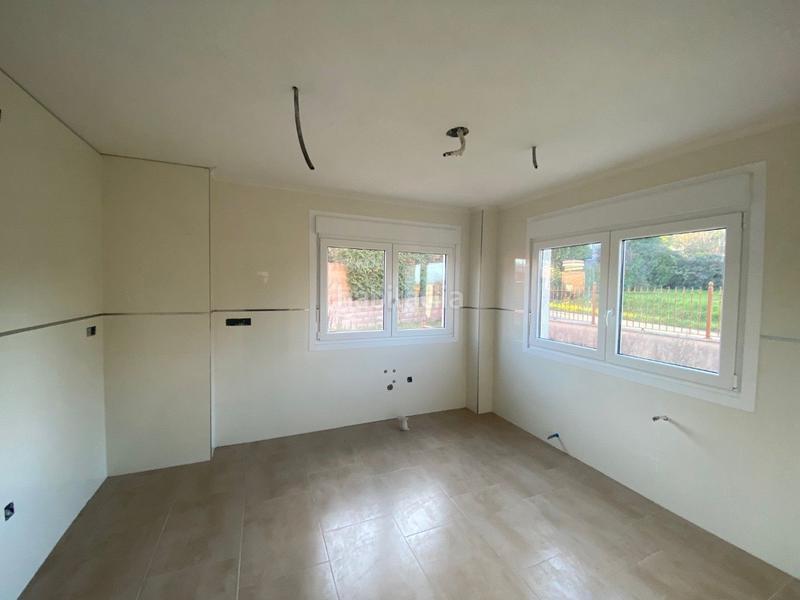 Foto 127ce56c-44b9-4a4b-b538-c05da25f49ca. Casa en Bergondo