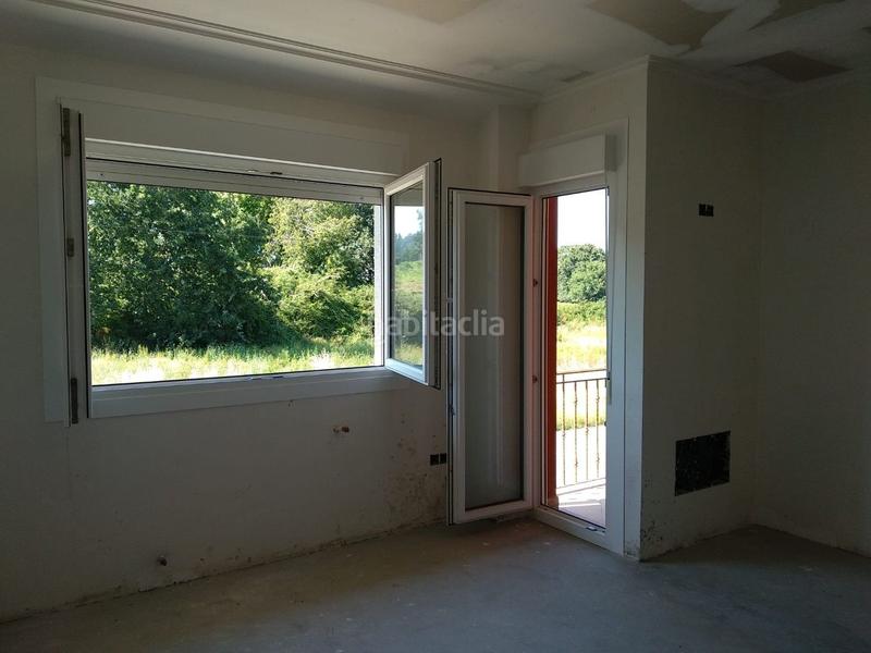 Foto d3691ef0-e6a2-4208-b19f-eff5e217fd1e. Casa en Bergondo