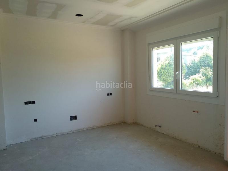 Foto db340cbc-4c97-4a7d-ab2f-f3b1f231d9f4. Casa en Bergondo