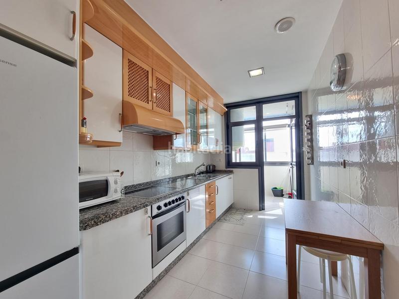 Foto 127be672-7ebf-4ceb-a5e7-a273c4b5488b. Àtic amb calefacció aparcament a Someso - Matogrande Coruña (A)