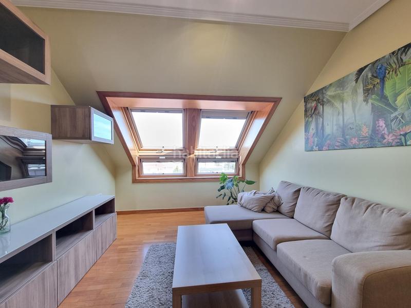 Foto 78bba631-3821-48e0-8622-468d3d27b4c6. Àtic amb calefacció aparcament a Someso - Matogrande Coruña (A)