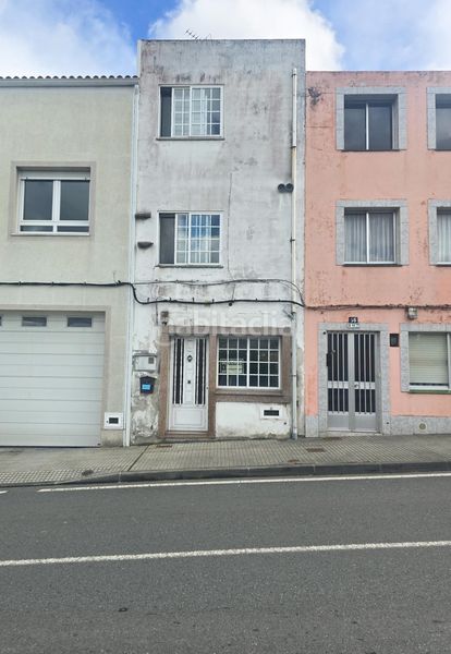 Foto 97855a5a-d05f-45a0-a26b-8cff4ca3ecb2. Casa adossada amb aparcament a Mesoiro Coruña (A)