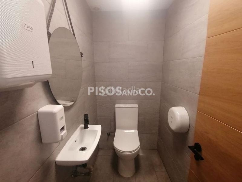 Foto 11e8ddde-a74c-4010-a3e8-619955c9daa4. Local comercial en Agra del Orzán - Ventorrillo Coruña (A)