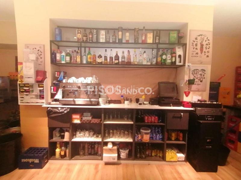 Foto 3d403d5c-7bbc-4b48-86fd-9408243f4b49. Local comercial en Agra del Orzán - Ventorrillo Coruña (A)