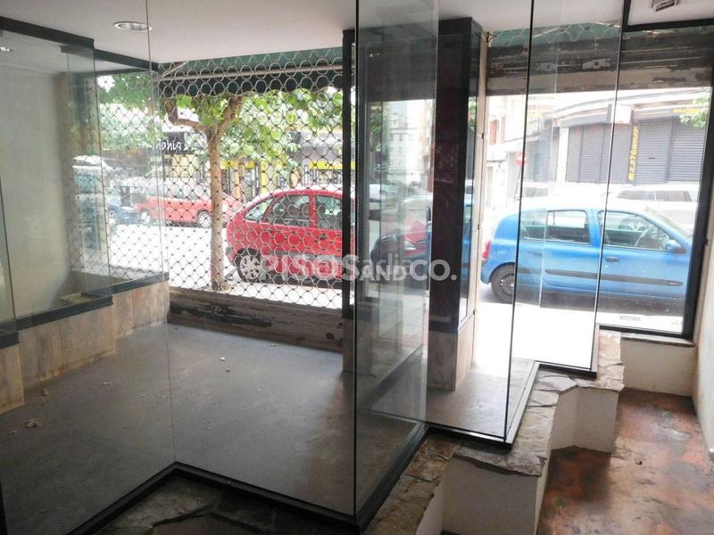 Foto 457a73f4-5dd6-4465-9d3b-980aaf2cf33c. Rent business premise in Os Mallos Coruña (A)