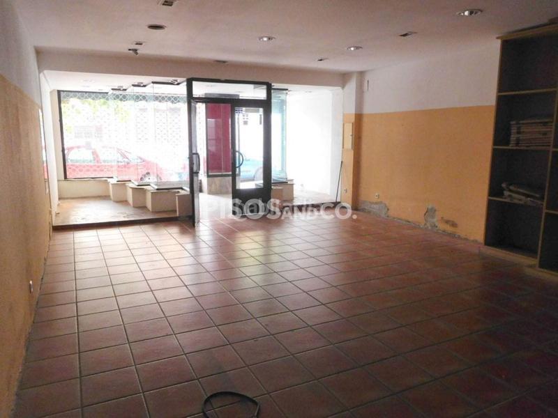 Foto 7c560593-cba3-4ff5-bdd5-d185996f4343. Lloguer local comercial a Os Mallos Coruña (A)