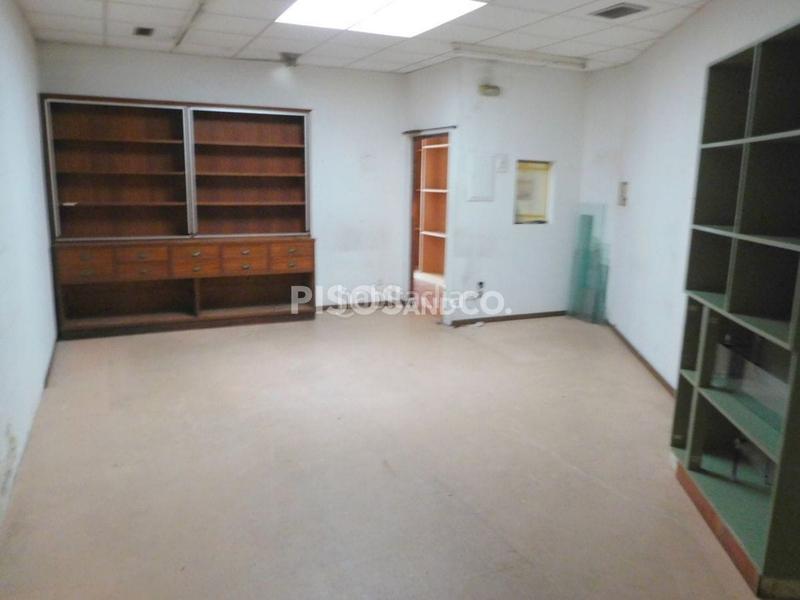 Foto a00f361e-7fa1-4c29-912a-a17f4f027a55. Affitto locale commerciale in Os Mallos Coruña (A)