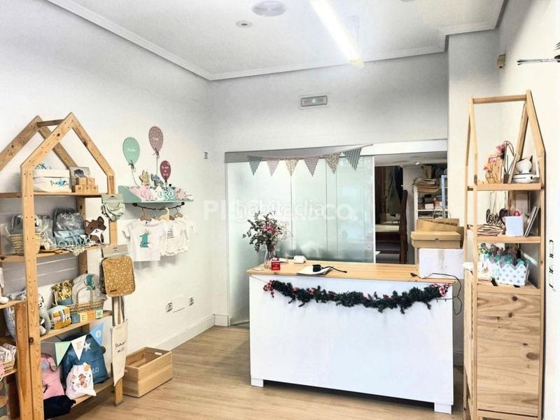 Foto 8c2dddbf-87ba-4c44-b5da-b1b6922426f5. Business premise in Monte Alto - Zalaeta - Atocha Coruña (A)