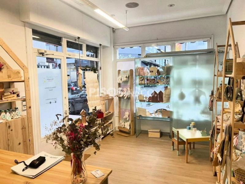 Foto bf42de8c-407f-492b-a974-9e2e212abcd9. Business premise in Monte Alto - Zalaeta - Atocha Coruña (A)